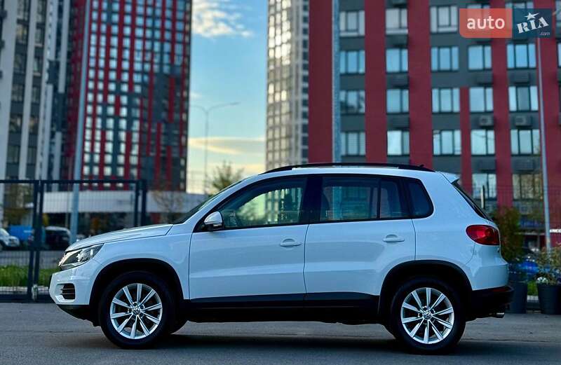 Внедорожник / Кроссовер Volkswagen Tiguan 2016 в Киеве фото 6 Внедорожник / Кроссовер Volkswagen Tiguan 2016 в Киеве