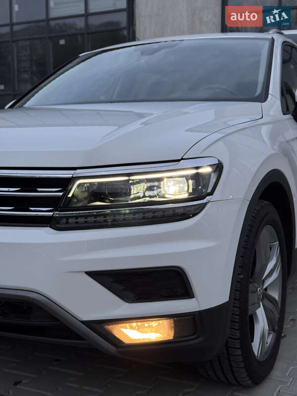 Внедорожник / Кроссовер Volkswagen Tiguan 2018 в Тернополе
