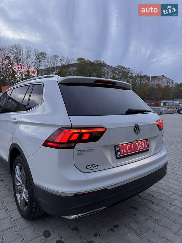 Внедорожник / Кроссовер Volkswagen Tiguan 2018 в Тернополе