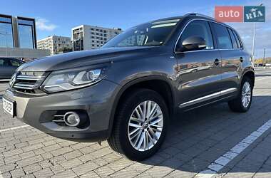 Внедорожник / Кроссовер Volkswagen Tiguan 2014 в Львове