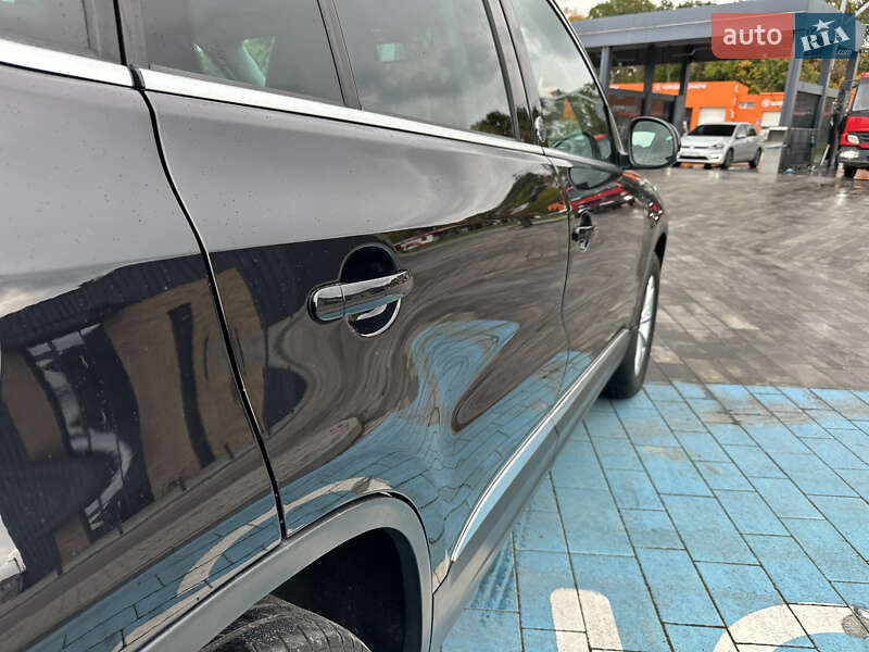 Внедорожник / Кроссовер Volkswagen Tiguan 2017 в Луцке