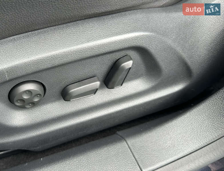 Внедорожник / Кроссовер Volkswagen Tiguan 2017 в Луцке