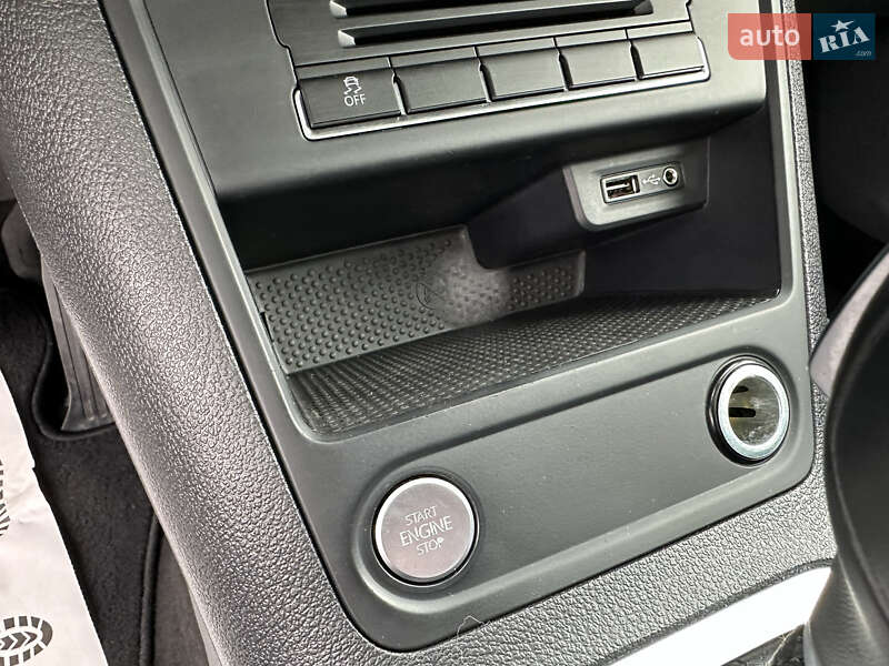 Внедорожник / Кроссовер Volkswagen Tiguan 2017 в Луцке