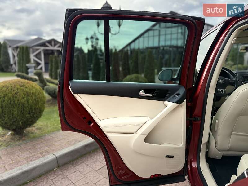 Позашляховик / Кросовер Volkswagen Tiguan 2014 в Стрию
