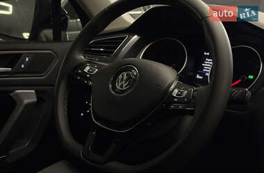 Внедорожник / Кроссовер Volkswagen Tiguan 2020 в 
