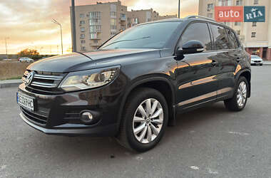 Внедорожник / Кроссовер Volkswagen Tiguan 2016 в Николаеве