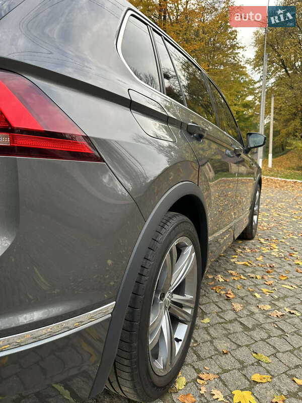 Внедорожник / Кроссовер Volkswagen Tiguan 2020 в Черновцах фото 37 Внедорожник / Кроссовер Volkswagen Tiguan 2020 в Черновцах