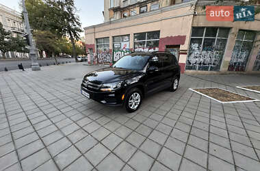 Внедорожник / Кроссовер Volkswagen Tiguan 2014 в Одессе
