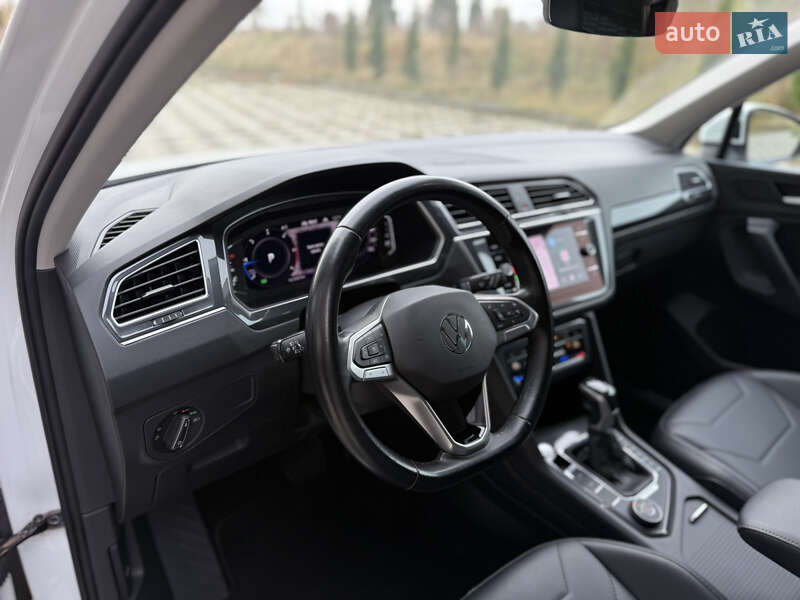 Позашляховик / Кросовер Volkswagen Tiguan 2021 в Львові фото 27 Позашляховик / Кросовер Volkswagen Tiguan 2021 в Львові