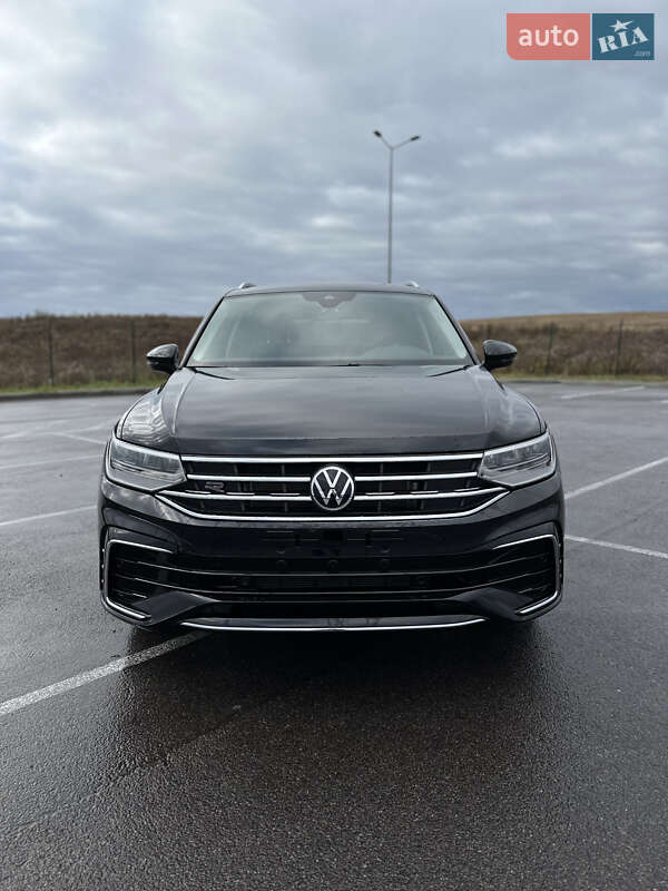 Позашляховик / Кросовер Volkswagen Tiguan 2022 в Рівному
