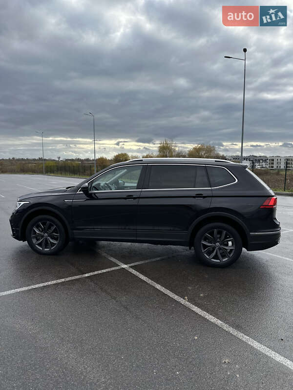 Позашляховик / Кросовер Volkswagen Tiguan 2022 в Рівному