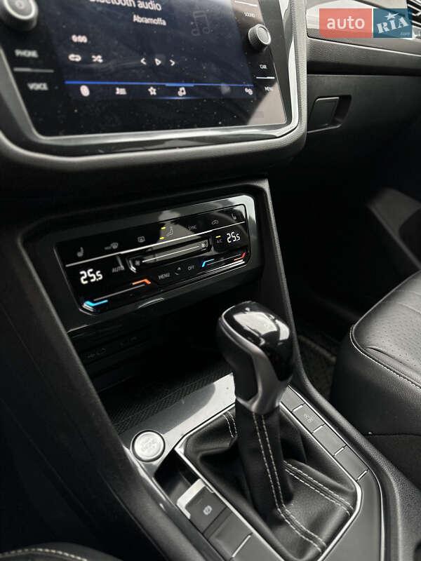 Позашляховик / Кросовер Volkswagen Tiguan 2022 в Рівному