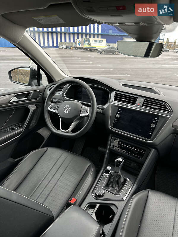 Позашляховик / Кросовер Volkswagen Tiguan 2022 в Рівному