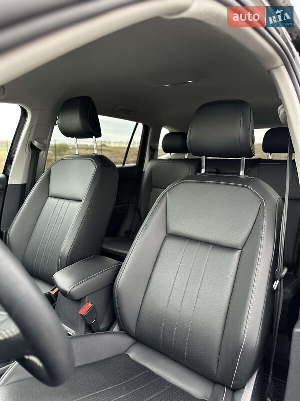 Позашляховик / Кросовер Volkswagen Tiguan 2022 в Рівному