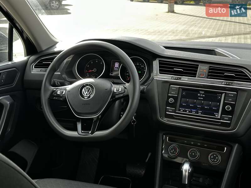 Позашляховик / Кросовер Volkswagen Tiguan 2021 в Львові