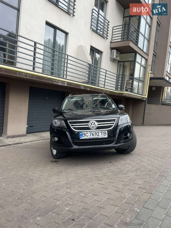 Volkswagen Tiguan 2010 Volkswagen Tiguan 2010