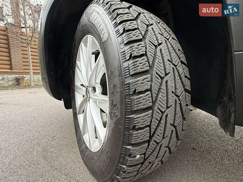 Внедорожник / Кроссовер Volkswagen Tiguan 2015 в Борисполе фото 75 Внедорожник / Кроссовер Volkswagen Tiguan 2015 в Борисполе