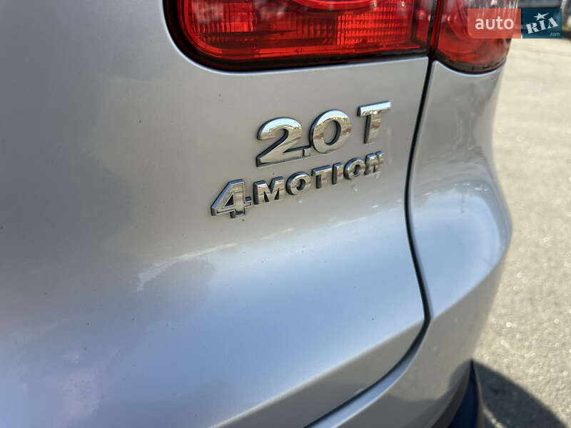 Внедорожник / Кроссовер Volkswagen Tiguan 2010 в Киеве