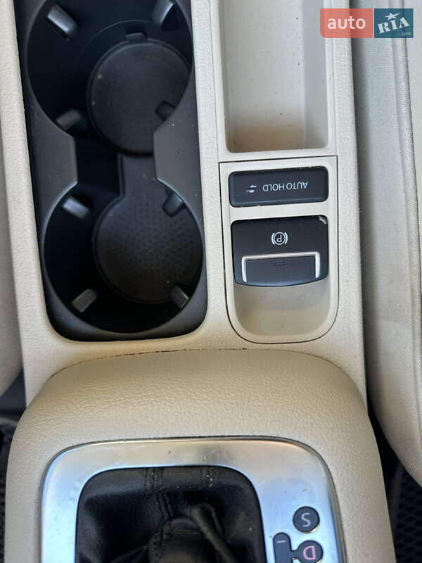 Внедорожник / Кроссовер Volkswagen Tiguan 2010 в Киеве