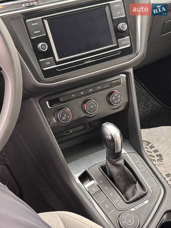 Позашляховик / Кросовер Volkswagen Tiguan 2018 в Львові