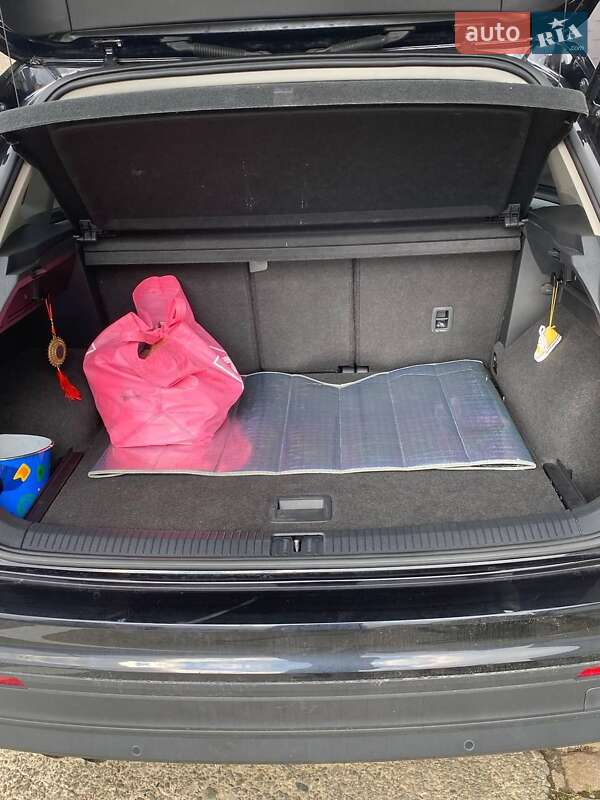 Внедорожник / Кроссовер Volkswagen Tiguan 2017 в Черновцах фото 10 Внедорожник / Кроссовер Volkswagen Tiguan 2017 в Черновцах