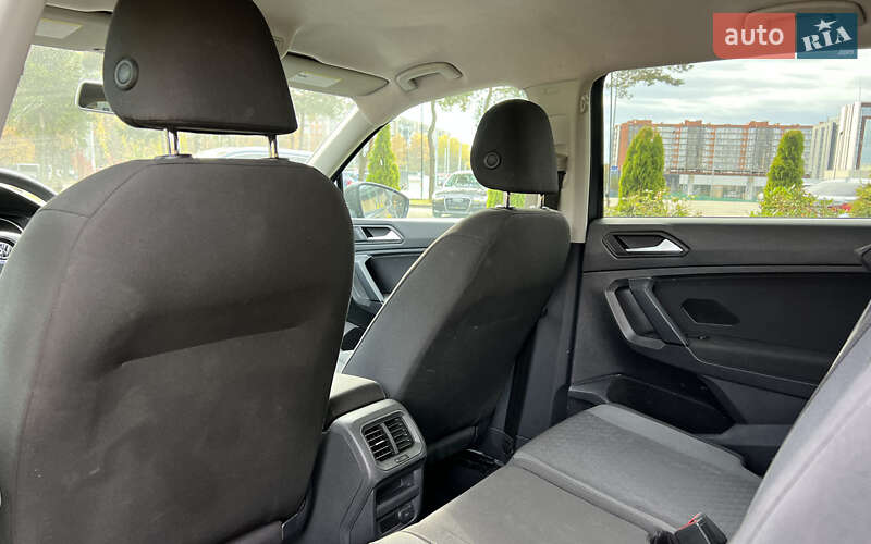 Внедорожник / Кроссовер Volkswagen Tiguan 2019 в Львове