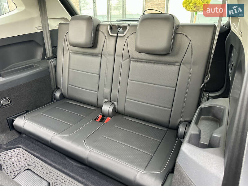 Внедорожник / Кроссовер Volkswagen Tiguan 2021 в Тернополе