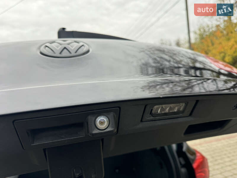 Позашляховик / Кросовер Volkswagen Tiguan 2015 в Дубні