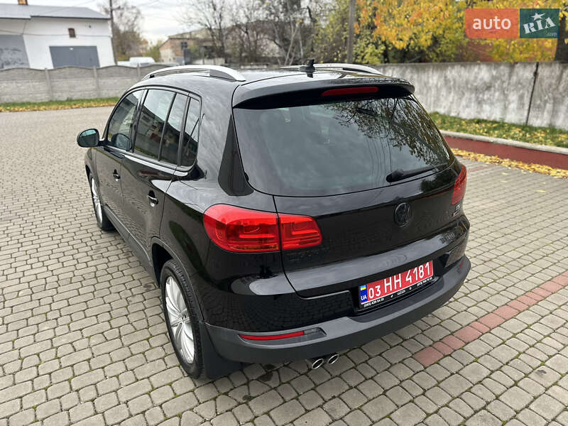 Позашляховик / Кросовер Volkswagen Tiguan 2015 в Дубні