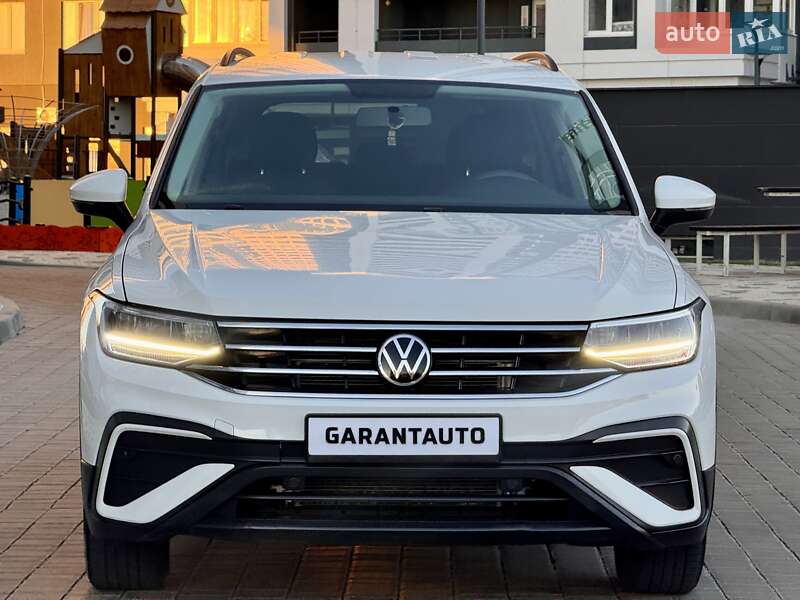 Позашляховик / Кросовер Volkswagen Tiguan 2022 в Одесі