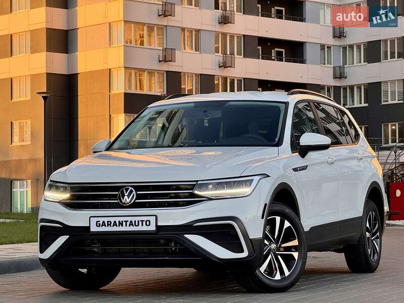 Позашляховик / Кросовер Volkswagen Tiguan 2022 в Одесі