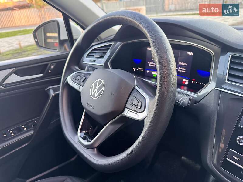 Позашляховик / Кросовер Volkswagen Tiguan 2022 в Одесі