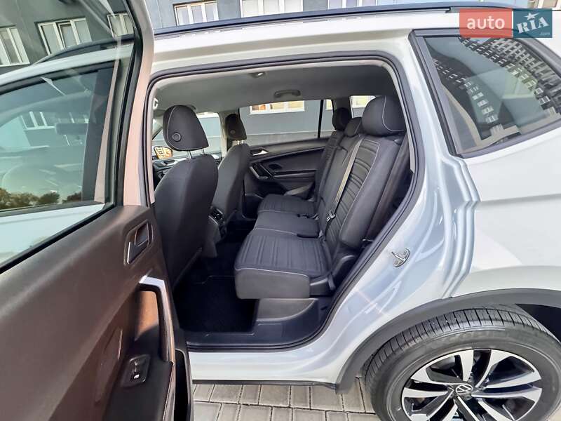 Позашляховик / Кросовер Volkswagen Tiguan 2022 в Одесі