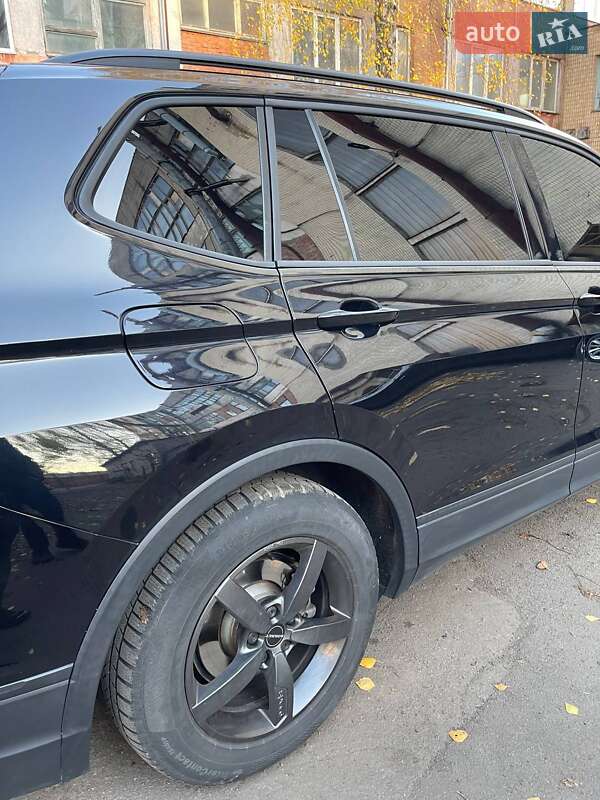 Внедорожник / Кроссовер Volkswagen Tiguan 2019 в Виннице