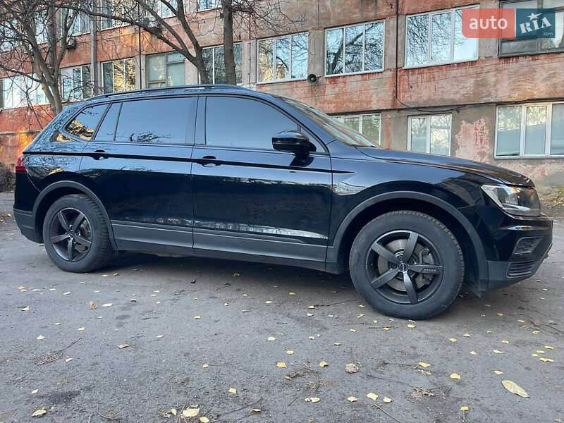 Внедорожник / Кроссовер Volkswagen Tiguan 2019 в Виннице