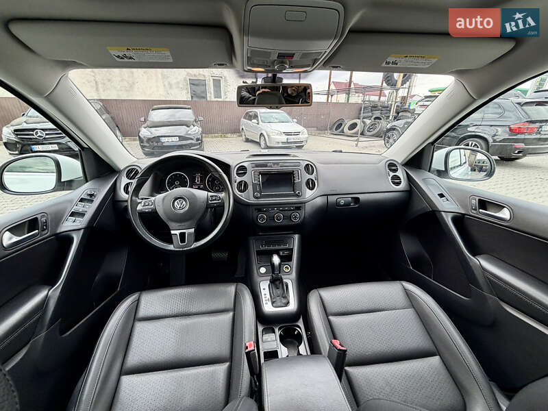 Позашляховик / Кросовер Volkswagen Tiguan 2016 в Кам'янець-Подільському
