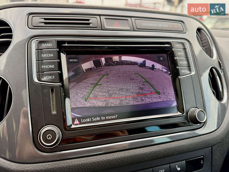 Позашляховик / Кросовер Volkswagen Tiguan 2016 в Кам'янець-Подільському