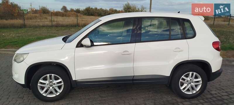 Позашляховик / Кросовер Volkswagen Tiguan 2011 в Дніпрі