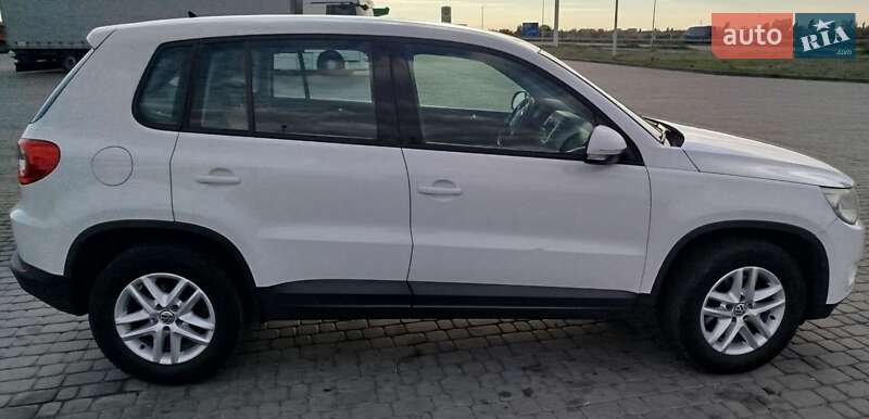Позашляховик / Кросовер Volkswagen Tiguan 2011 в Дніпрі