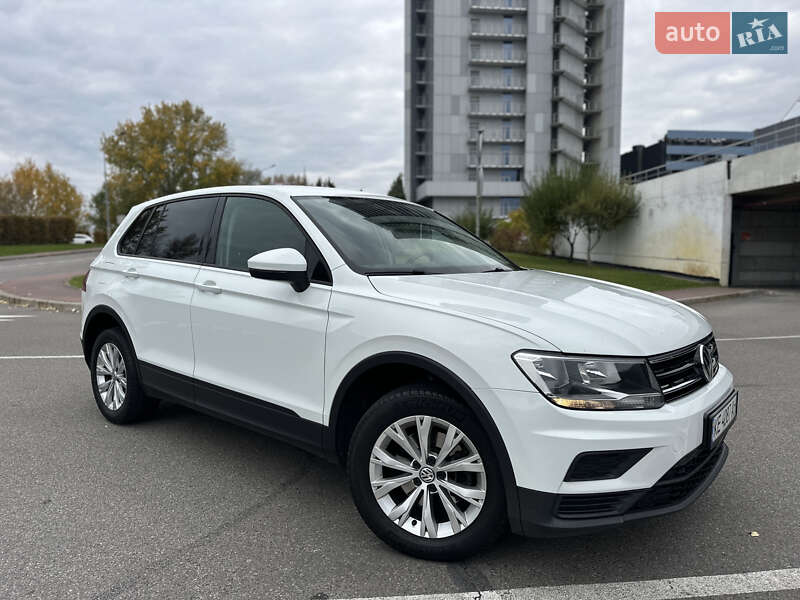 Позашляховик / Кросовер Volkswagen Tiguan 2017 в Києві