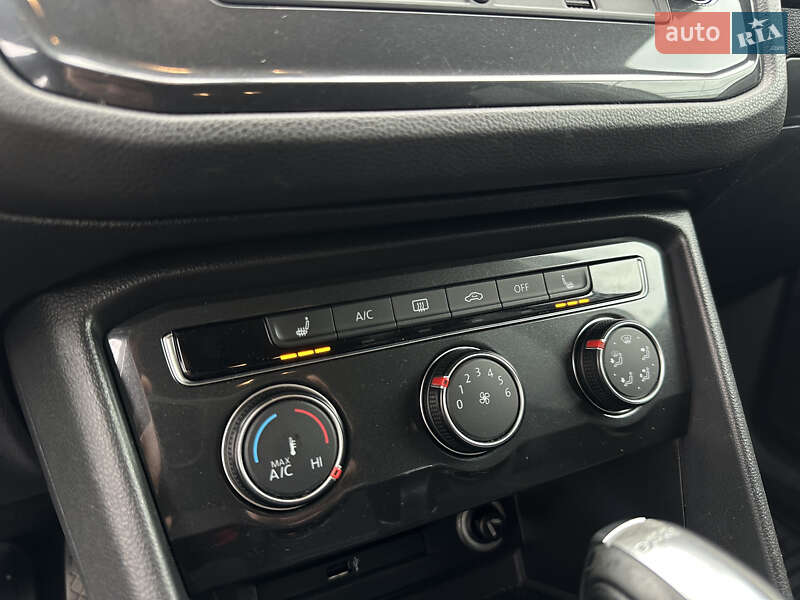 Позашляховик / Кросовер Volkswagen Tiguan 2017 в Києві