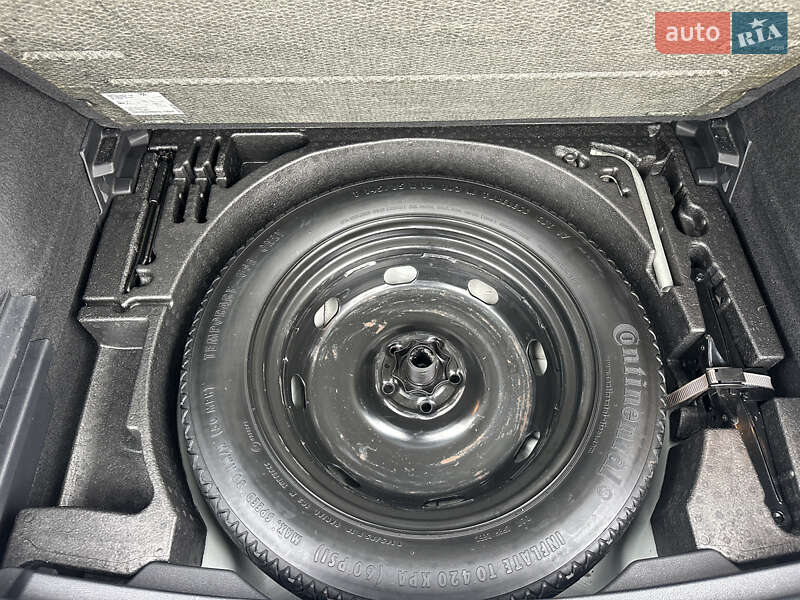 Позашляховик / Кросовер Volkswagen Tiguan 2017 в Києві