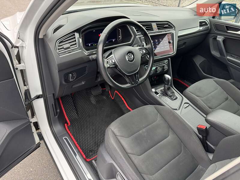 Внедорожник / Кроссовер Volkswagen Tiguan 2019 в Киеве