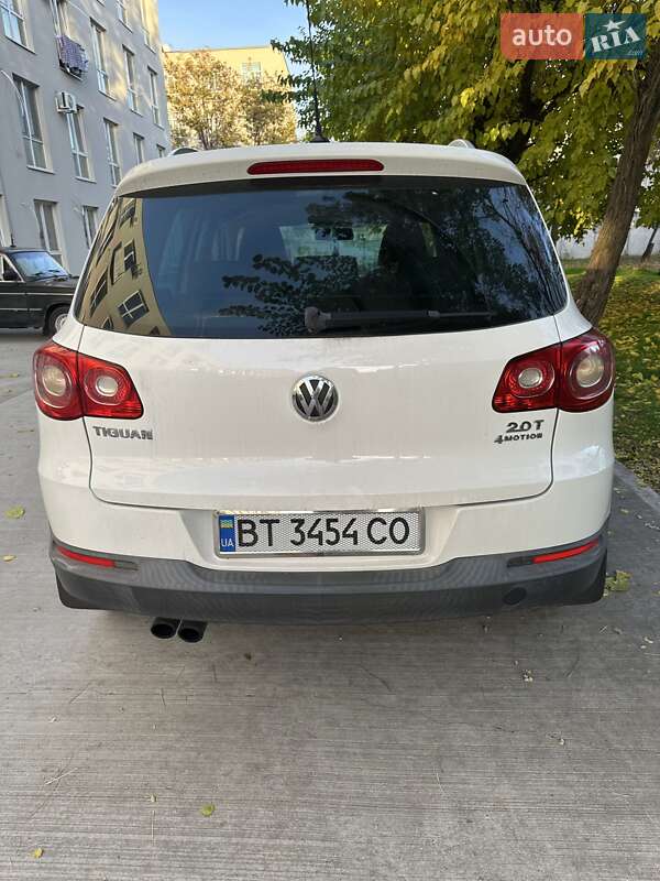 Внедорожник / Кроссовер Volkswagen Tiguan 2010 в Одессе