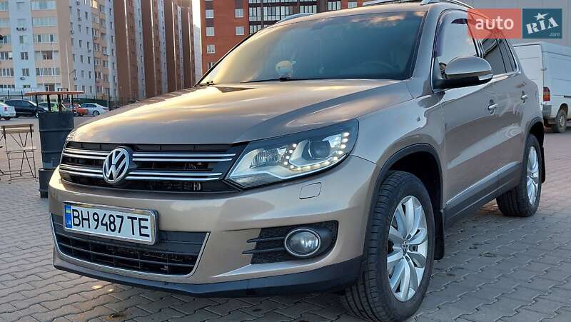Внедорожник / Кроссовер Volkswagen Tiguan 2013 в Арцизе