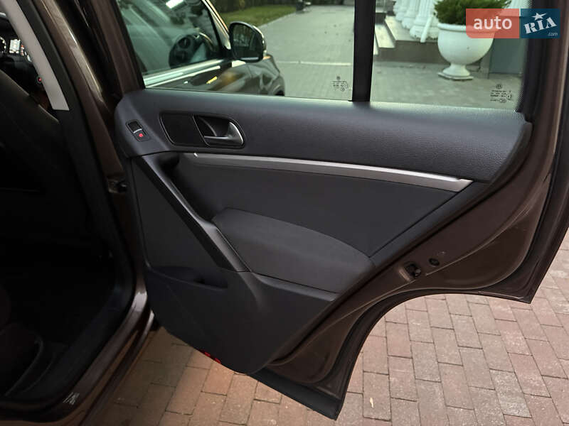 Внедорожник / Кроссовер Volkswagen Tiguan 2013 в Киеве фото 31 Внедорожник / Кроссовер Volkswagen Tiguan 2013 в Киеве