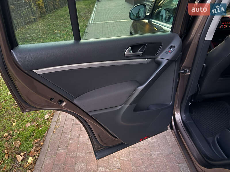 Внедорожник / Кроссовер Volkswagen Tiguan 2013 в Киеве фото 26 Внедорожник / Кроссовер Volkswagen Tiguan 2013 в Киеве