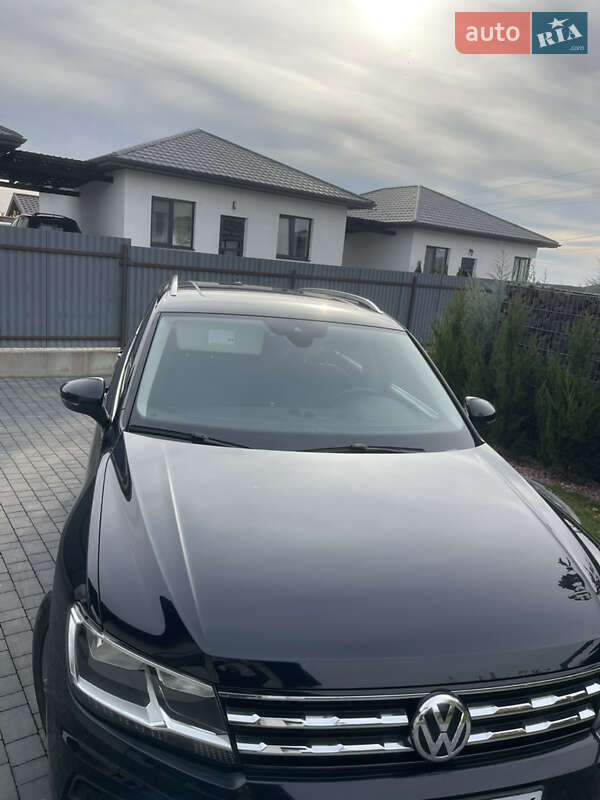 Внедорожник / Кроссовер Volkswagen Tiguan 2020 в Луцке фото 7 Внедорожник / Кроссовер Volkswagen Tiguan 2020 в Луцке
