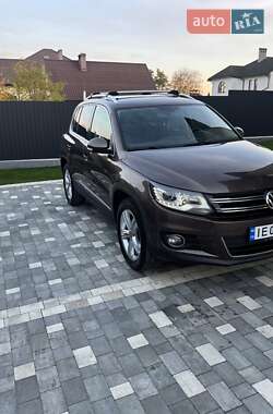 Внедорожник / Кроссовер Volkswagen Tiguan 2013 в Черновцах