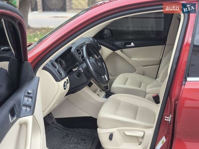 Внедорожник / Кроссовер Volkswagen Tiguan 2014 в Дубно фото 10 Внедорожник / Кроссовер Volkswagen Tiguan 2014 в Дубно
